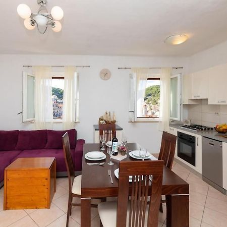 Bento Apartment - Best View On Town And Sea Pucisca Extérieur photo