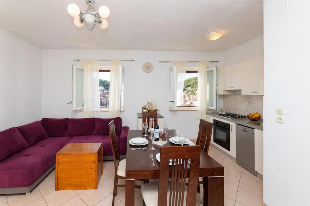 Bento Apartment - Best View On Town And Sea Pucisca Extérieur photo